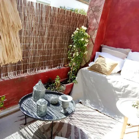 La Maison Perchee ヴィラ エーグ・モルト